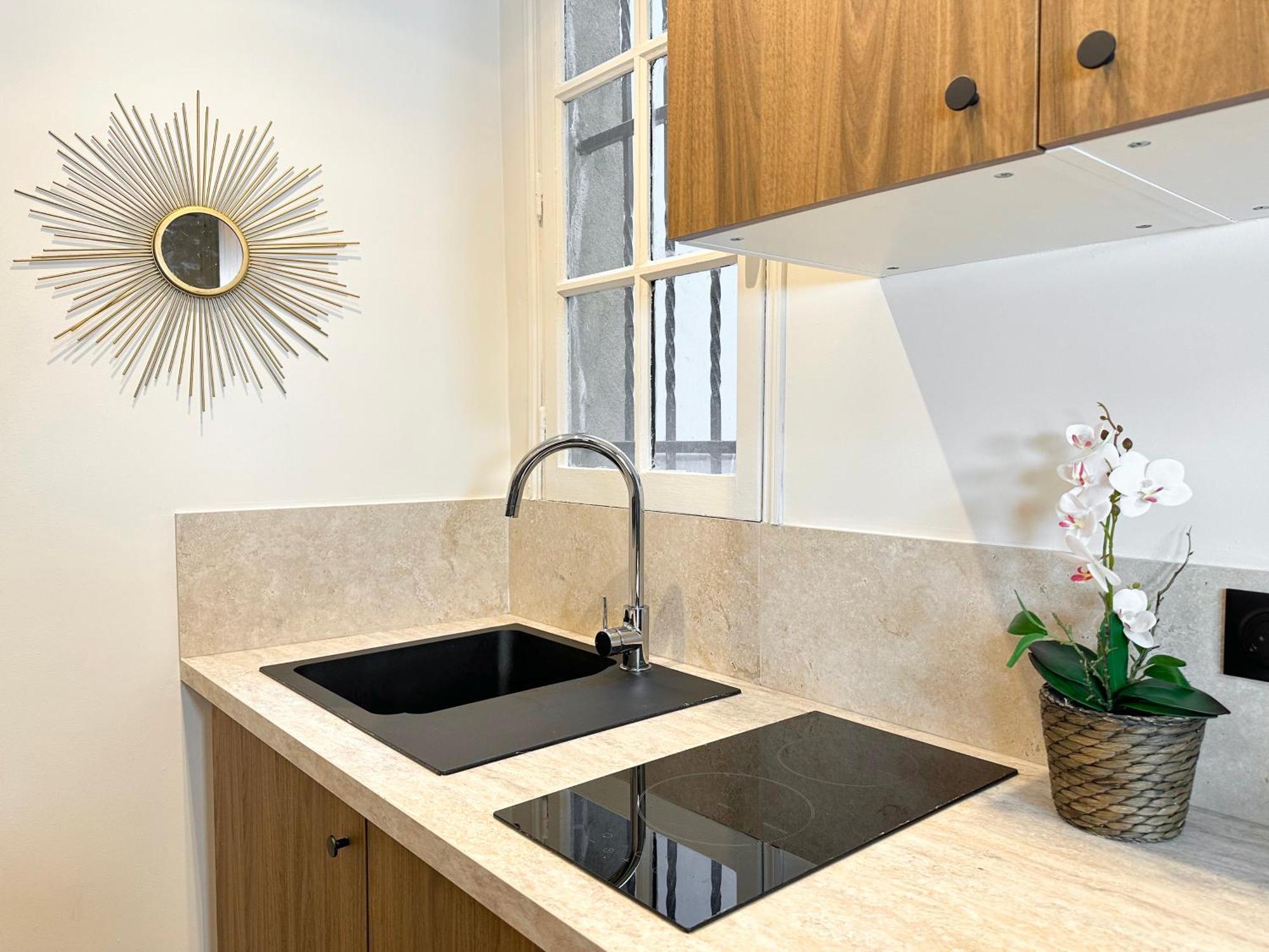 Chic Louvre Apartment ปารีส ภายนอก รูปภาพ