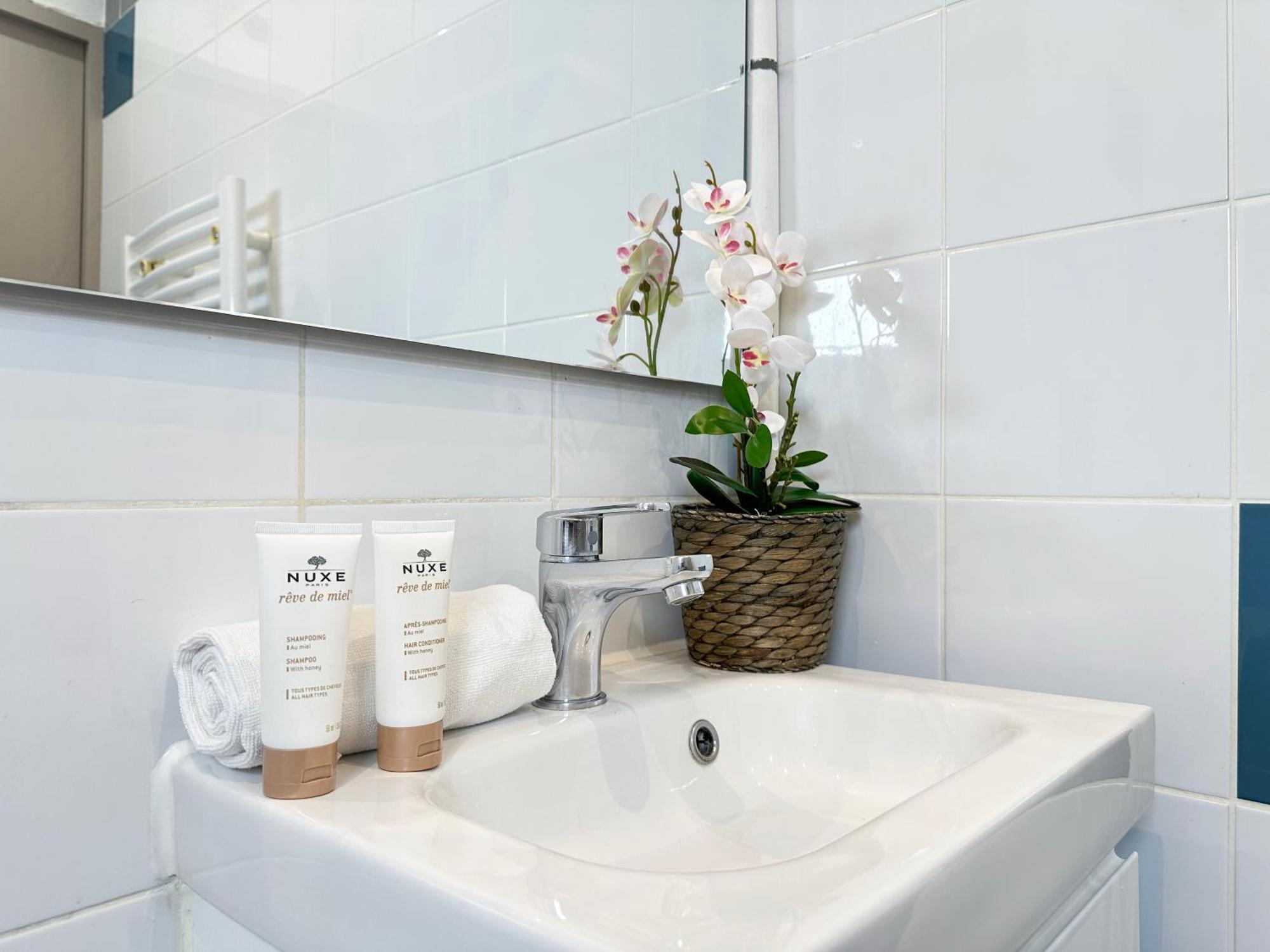 Chic Louvre Apartment ปารีส ภายนอก รูปภาพ